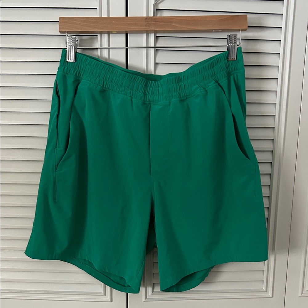 Lululemon - Green Pace Breaker